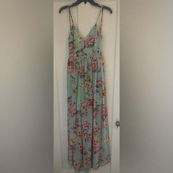 Miss Avenue Dresses & Skirts - Miss Avenue Floral dress